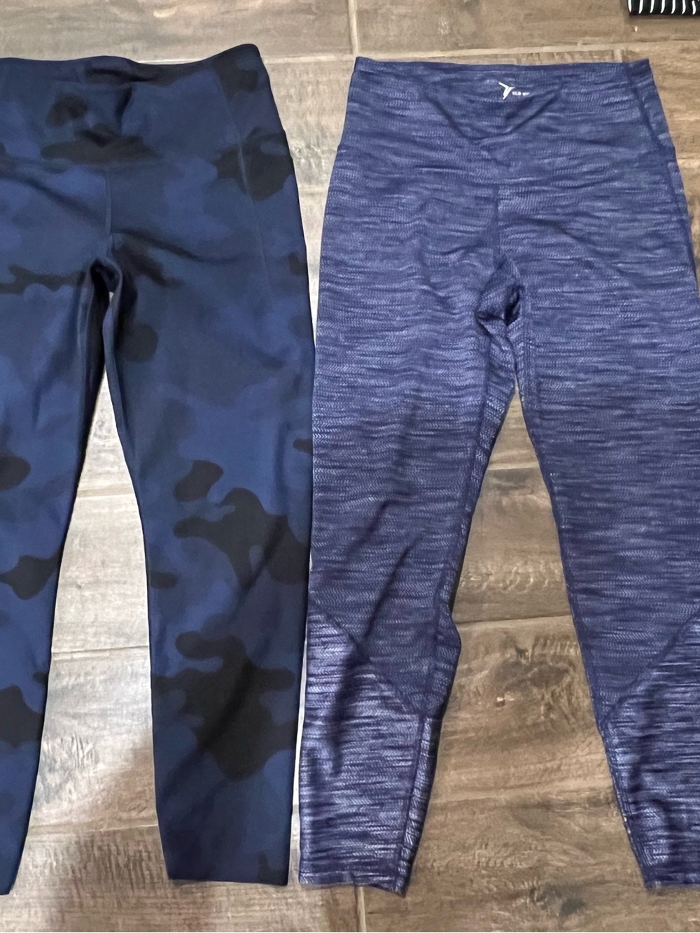 Women’s size M Navy and Blue Leggings - Gap/Old Navy